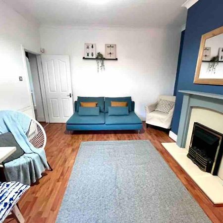 Gorgeous Spacious 2 Bedroom Home 10 Mins To City ゲーツヘッド エクステリア 写真