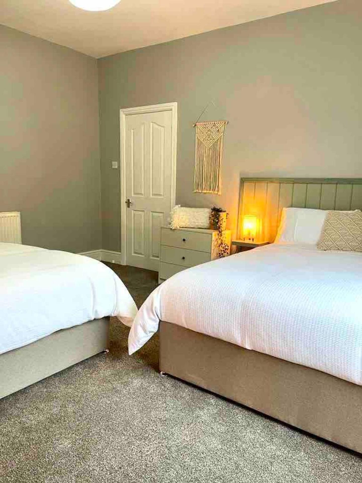 Gorgeous Spacious 2 Bedroom Home 10 Mins To City ゲーツヘッド エクステリア 写真