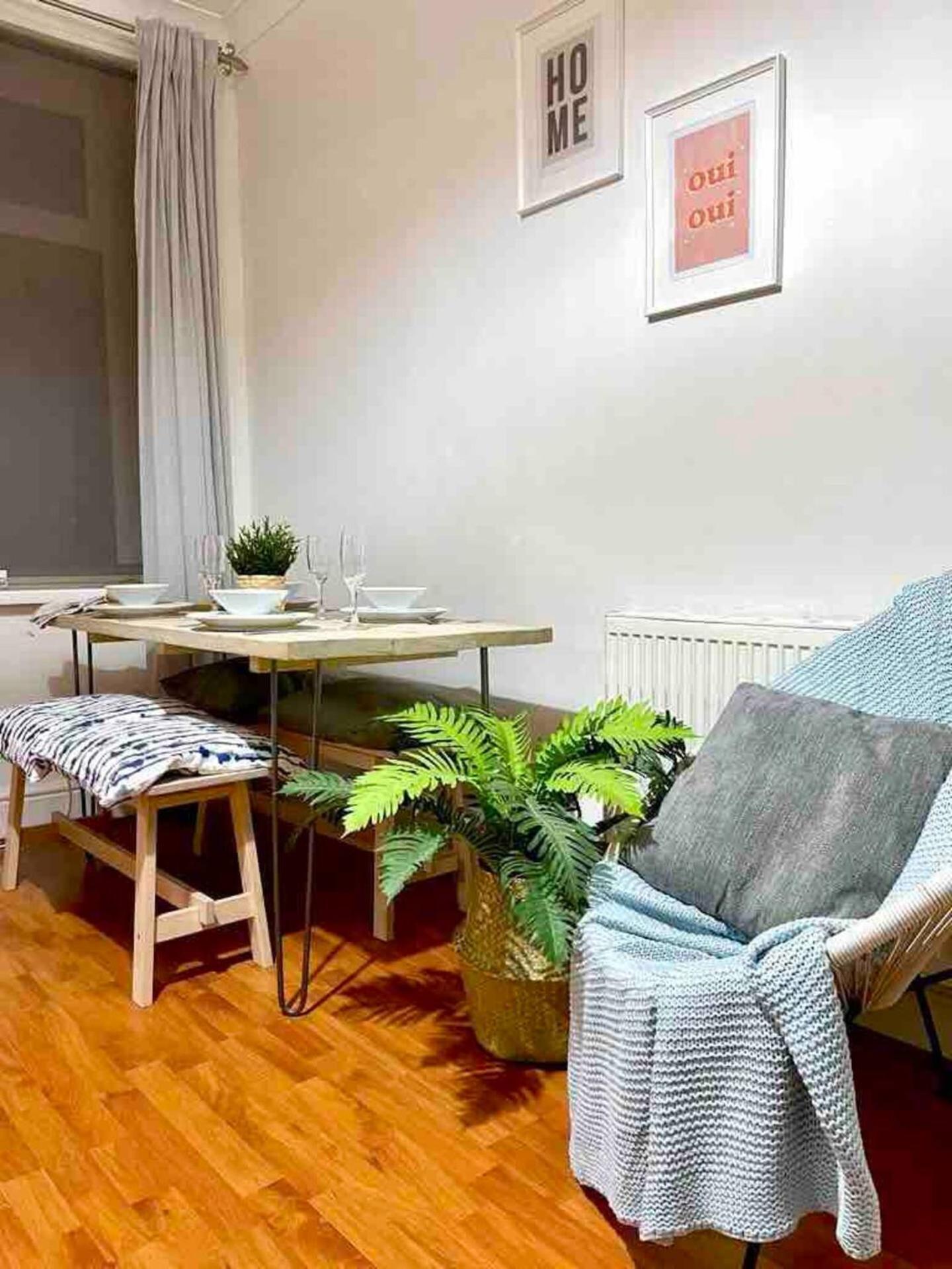 Gorgeous Spacious 2 Bedroom Home 10 Mins To City ゲーツヘッド エクステリア 写真